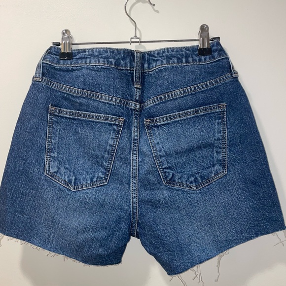 Universal Threads Curvy Vintage Midi Shorts - Picture 6 of 6